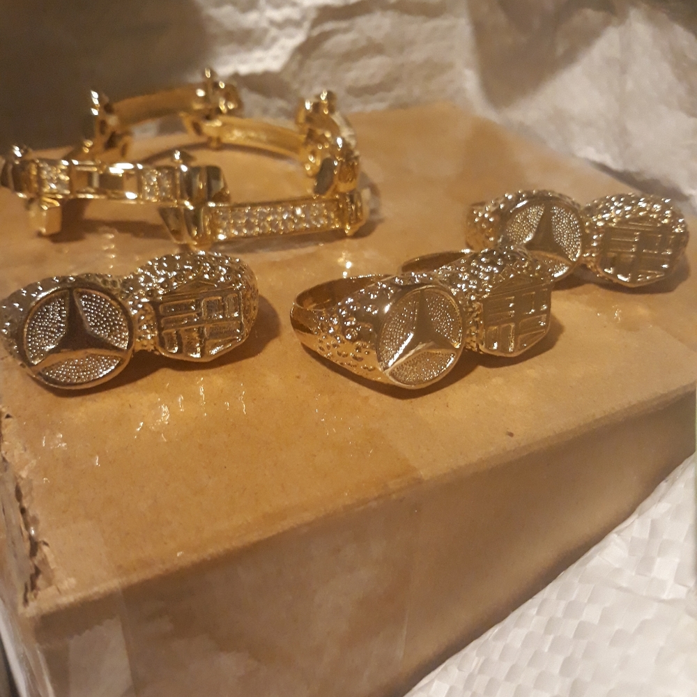 2 Fingers Gold rings